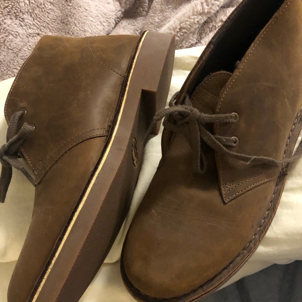 Clarks Women’s Desert boot. Brown leather, size 8. Never worn!